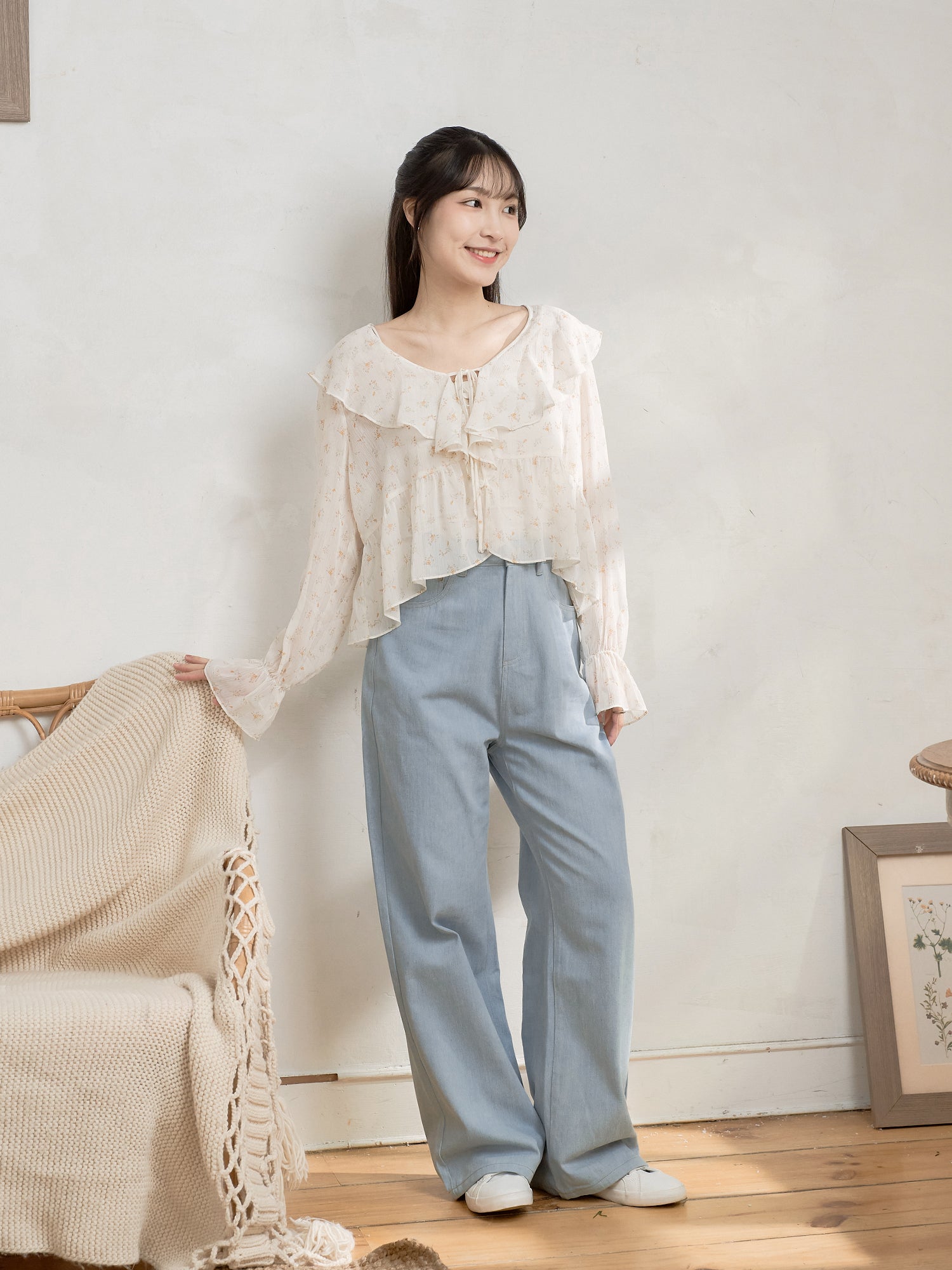 浪漫荷葉邊碎花上衣