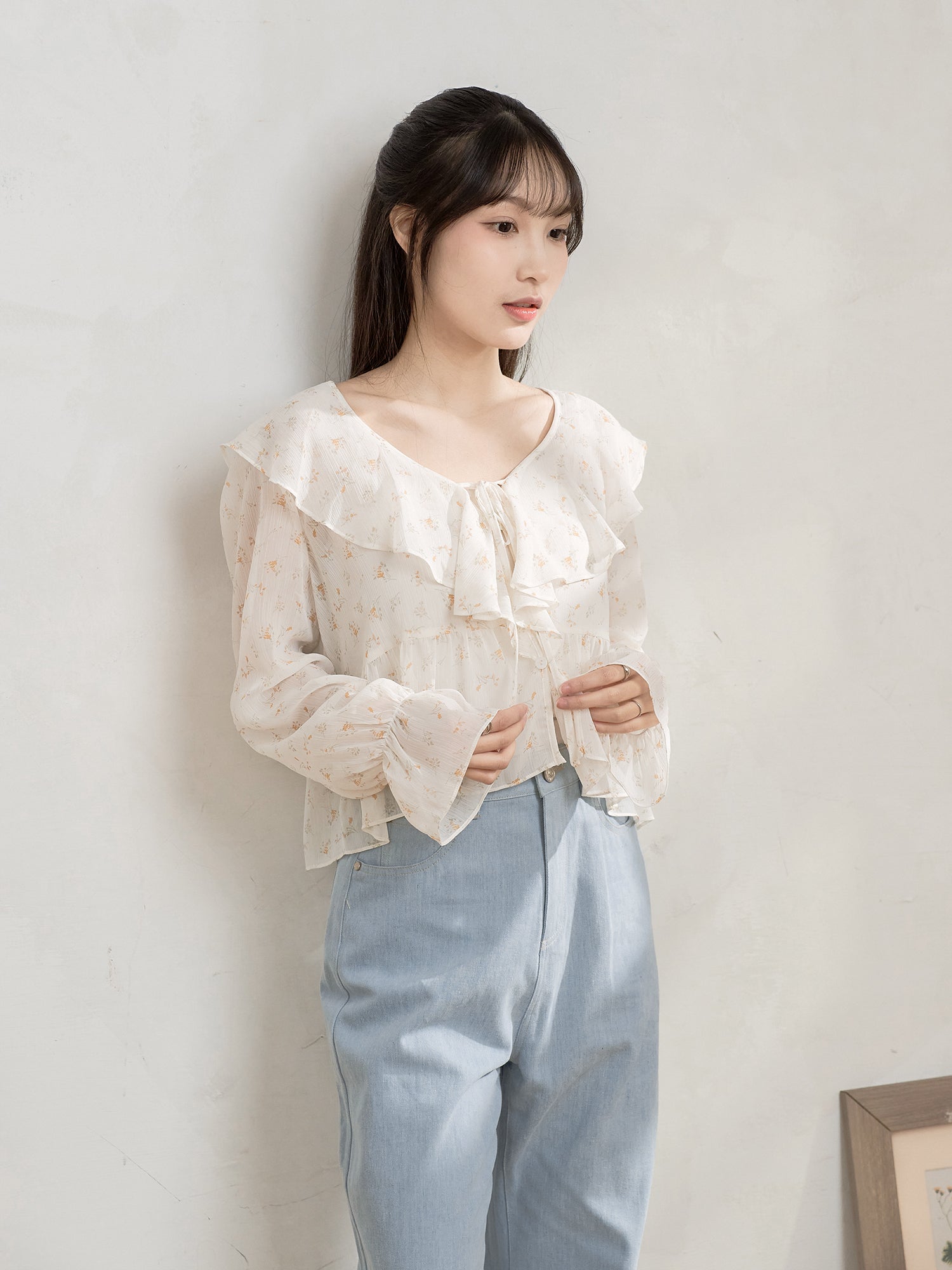 浪漫荷葉邊碎花上衣