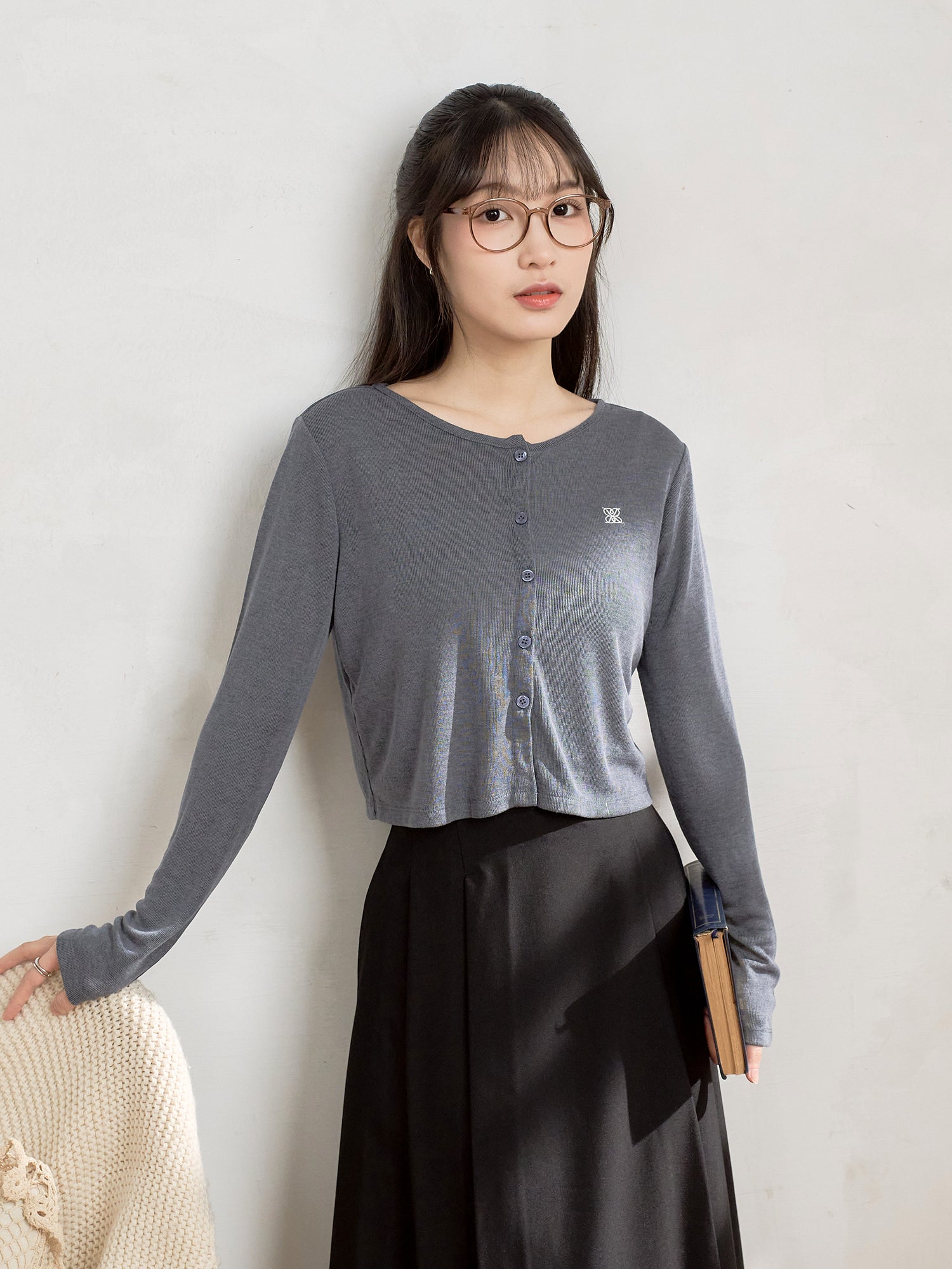 柔軟薄針織外套