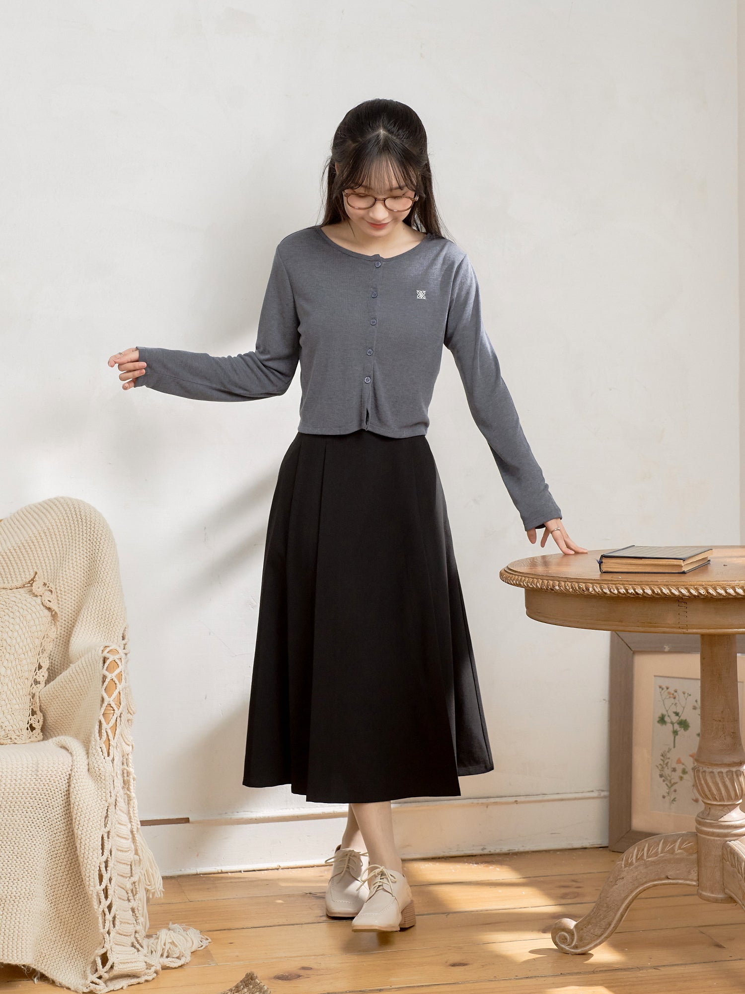 柔軟薄針織外套