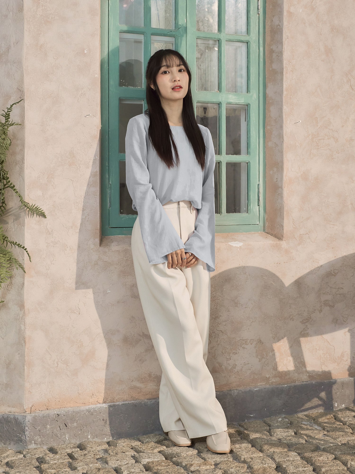 霧面綁帶開衩袖上衣