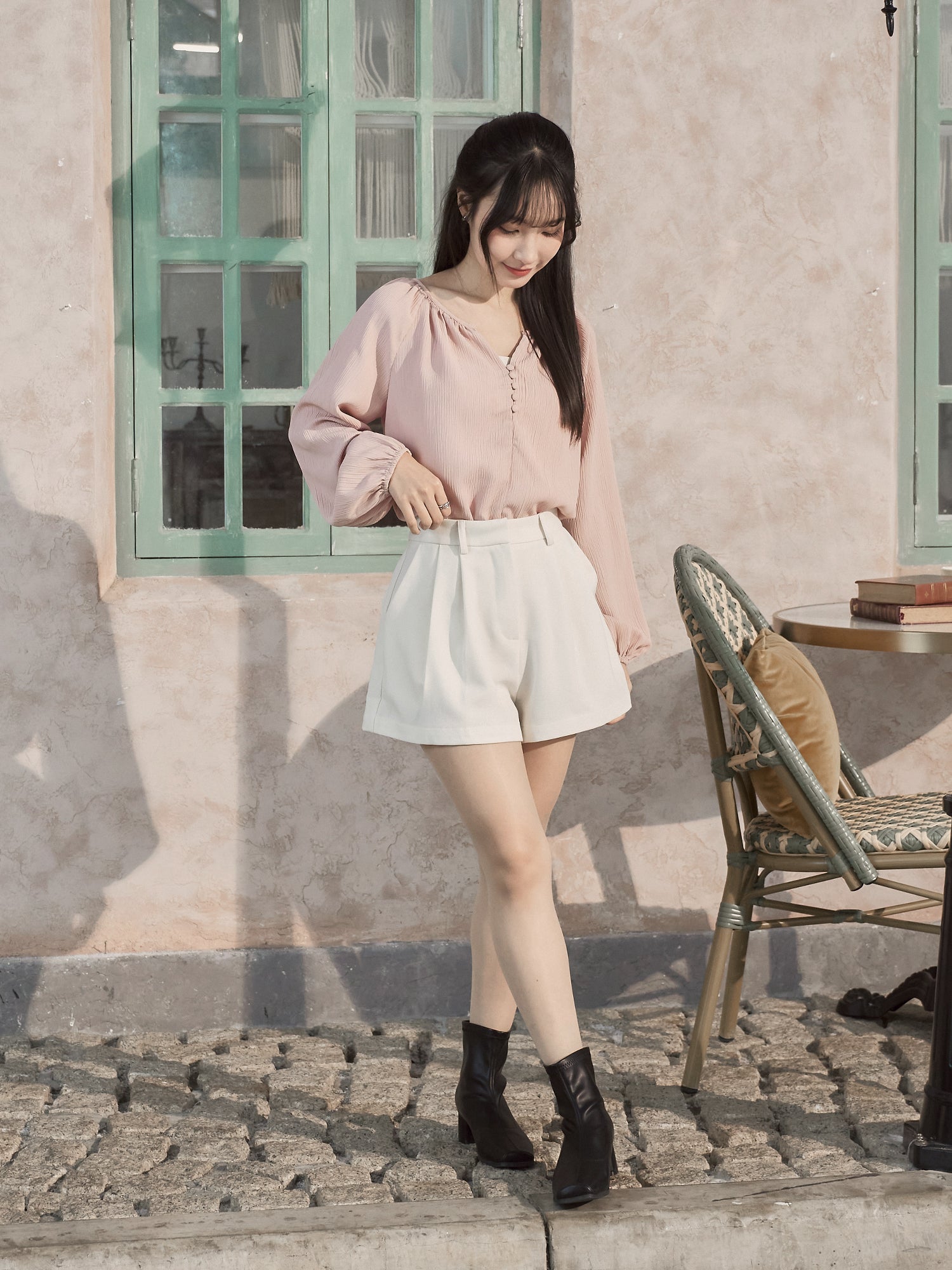 優雅縮褶飄逸上衣