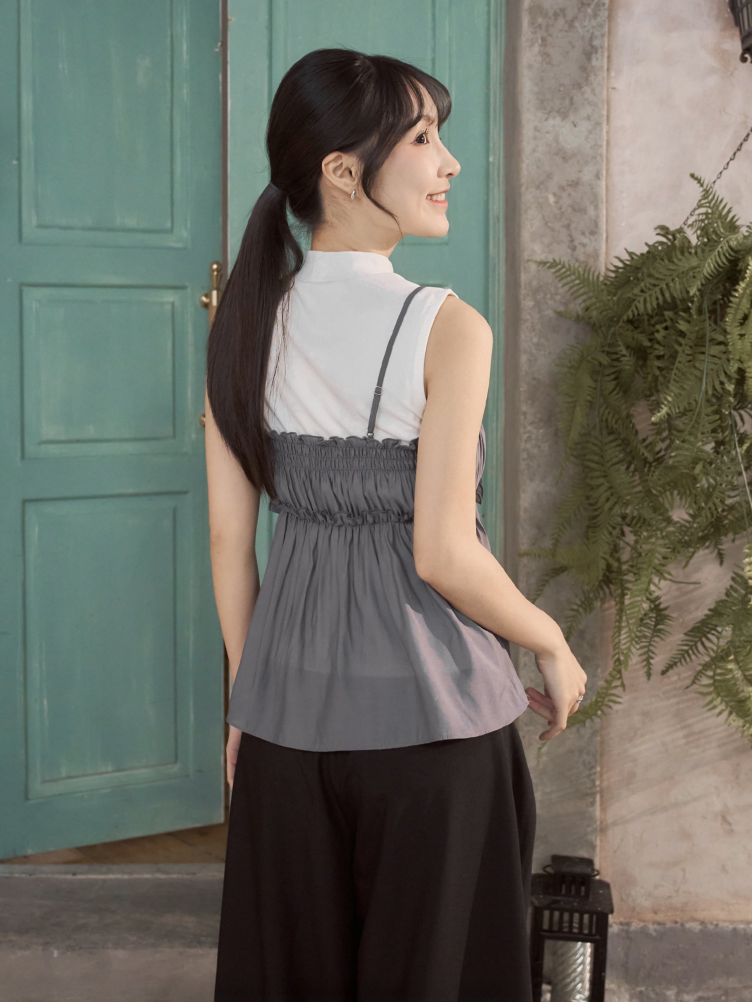 珠光縮褶吊帶上衣