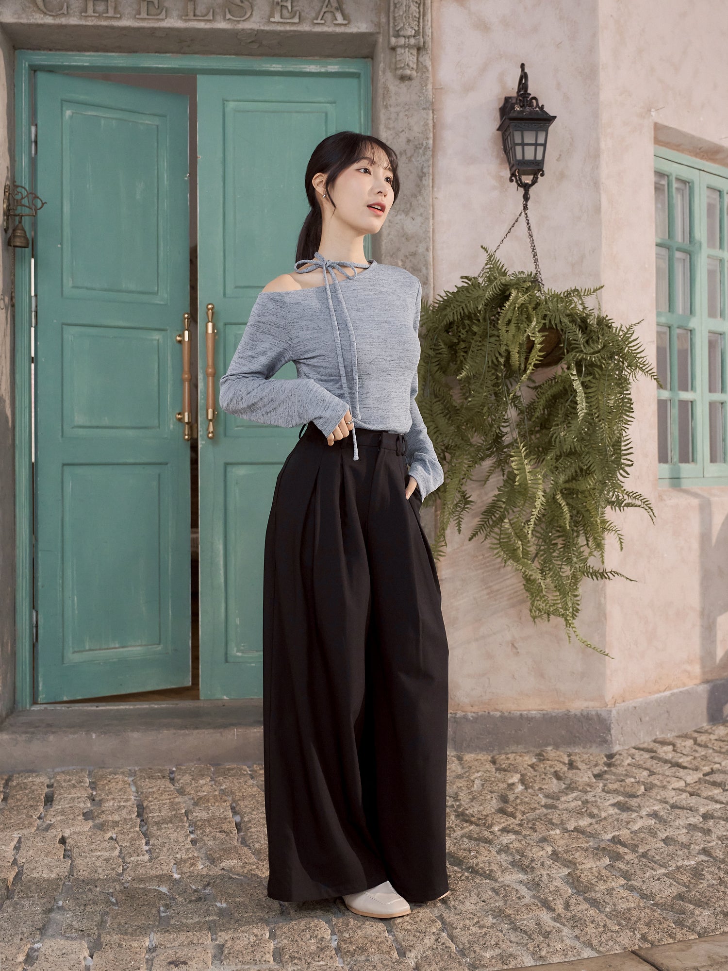 側綁帶露肩上衣