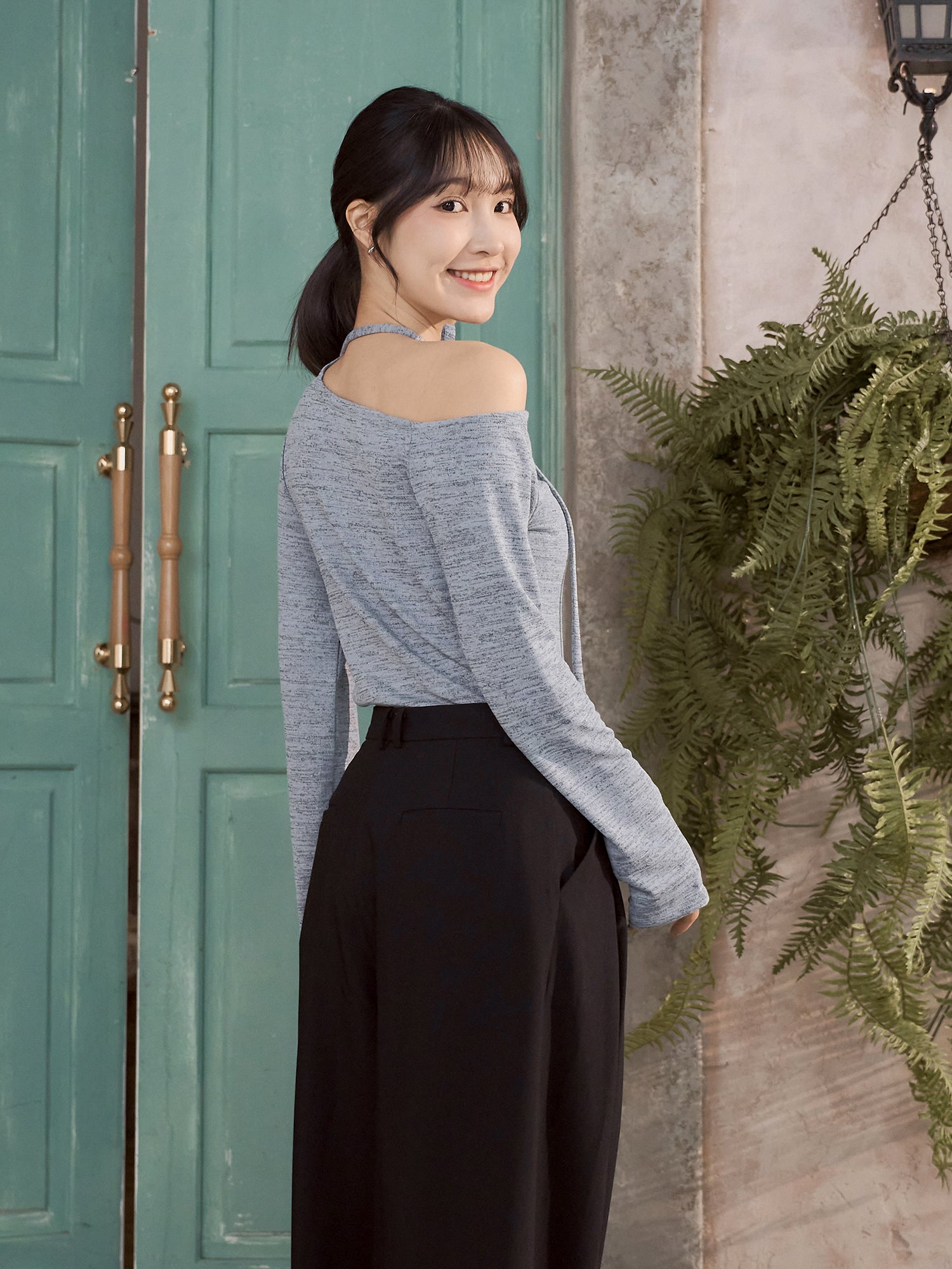 側綁帶露肩上衣