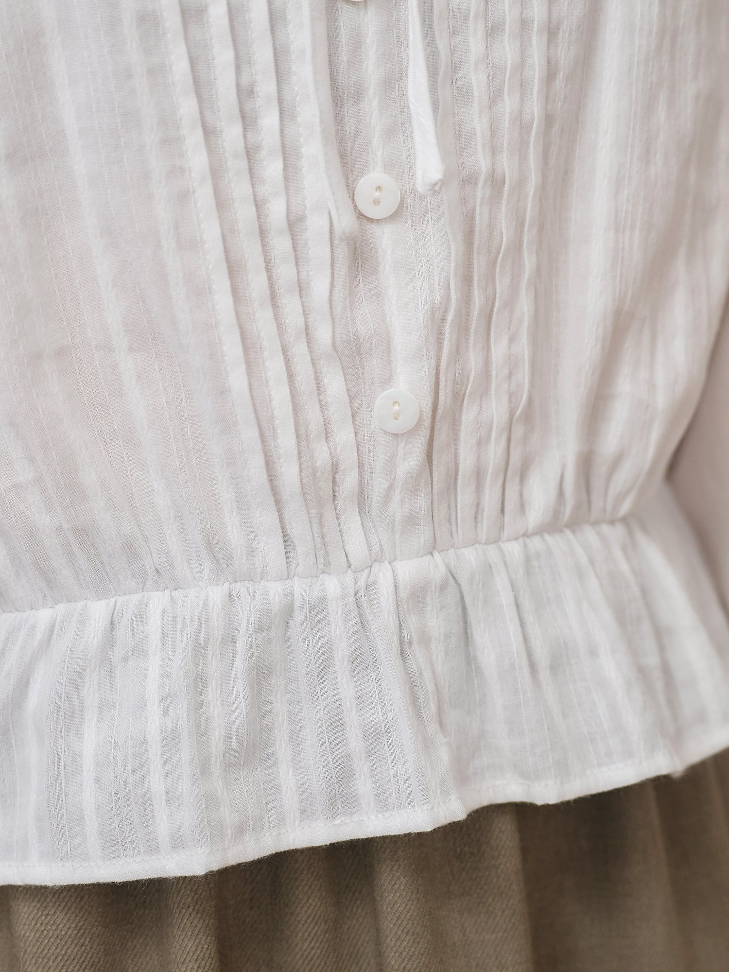 法式綁帶領口上衣