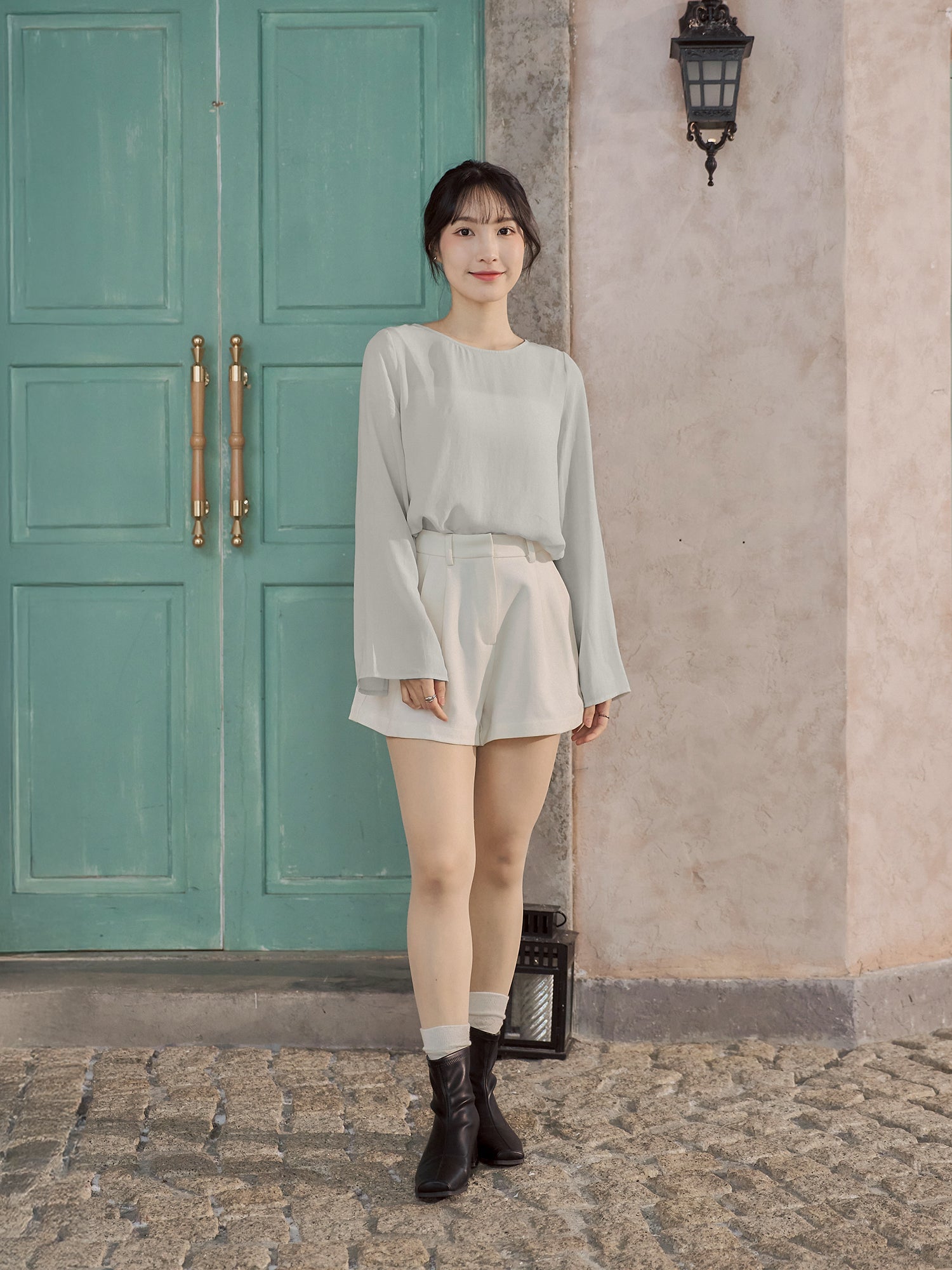 霧面綁帶開衩袖上衣