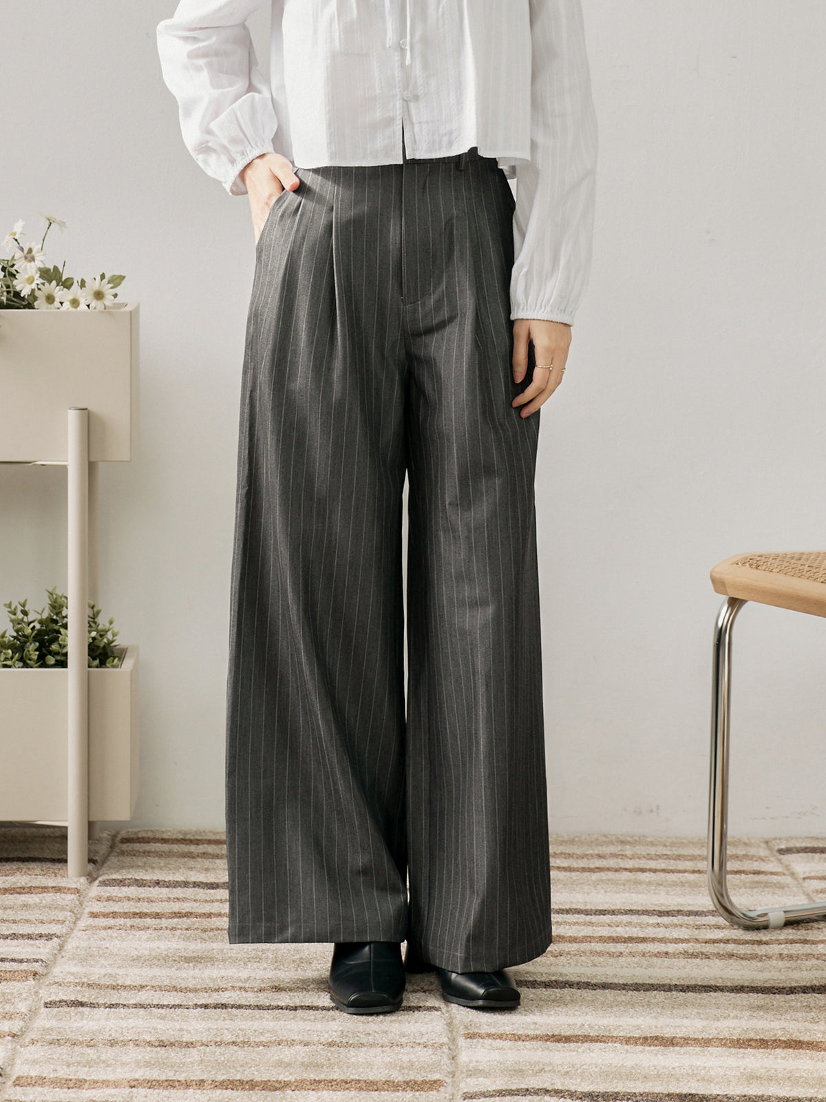 Dual Button Striped Wide-Leg Pants (With Elastic Waist)