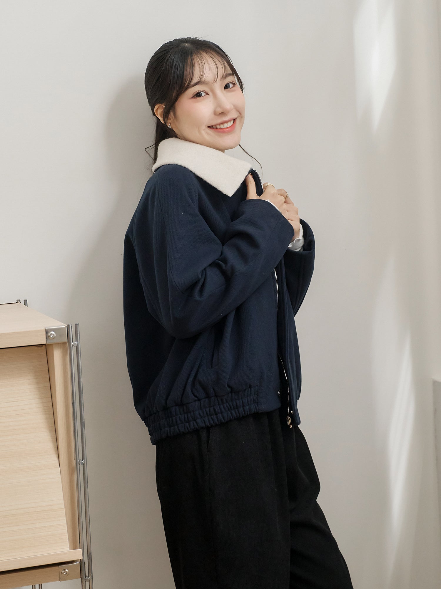 Premium Bomber Coat (Detachable Fluffy Collar)