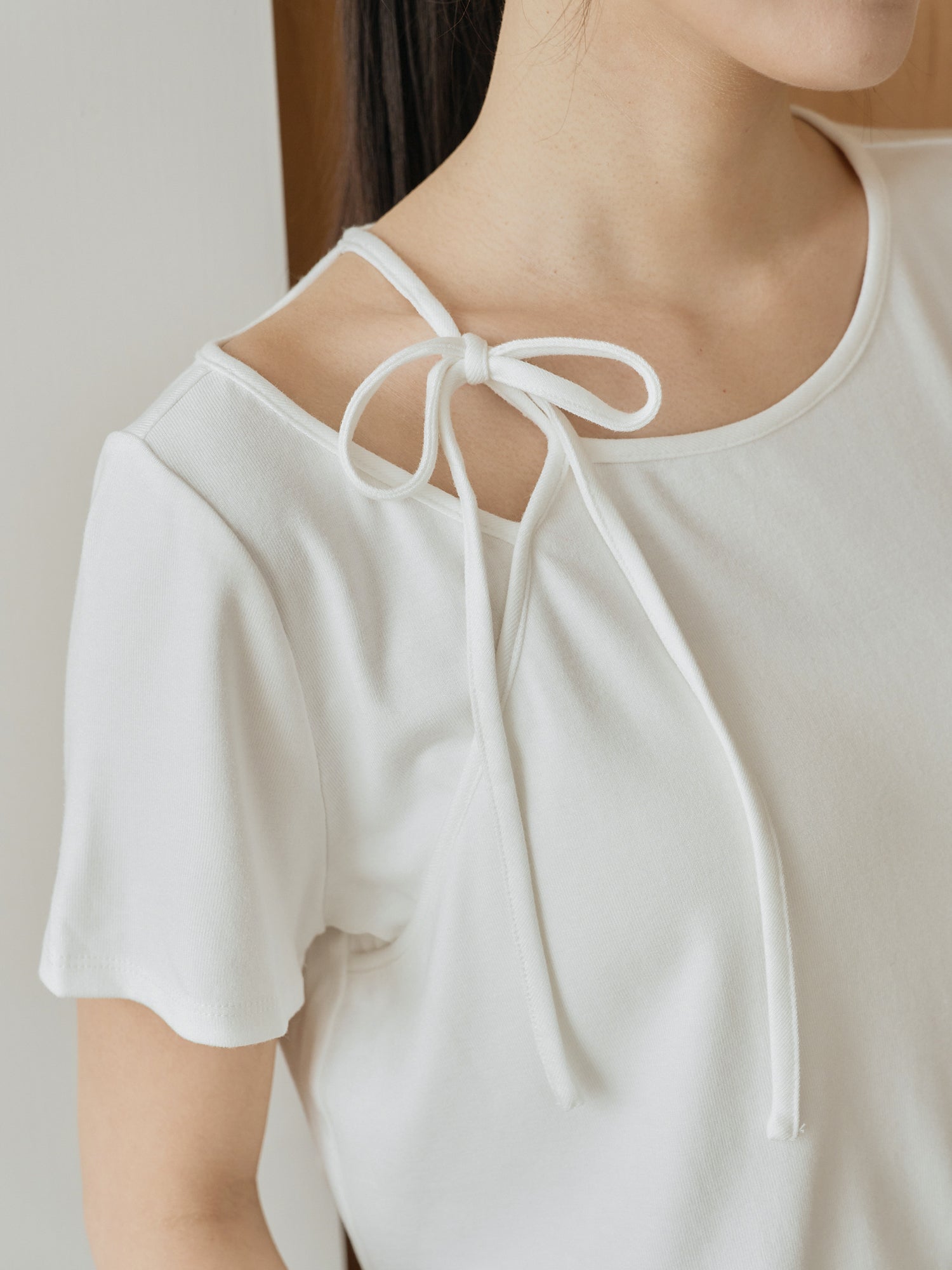Tie Neck Cut Out Top