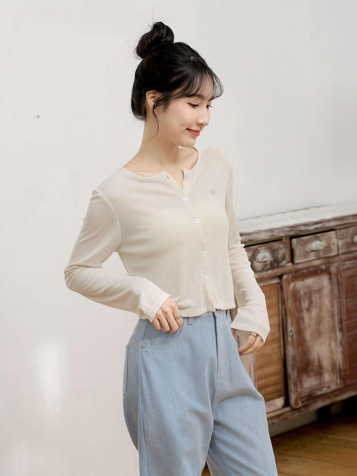 柔軟薄針織外套