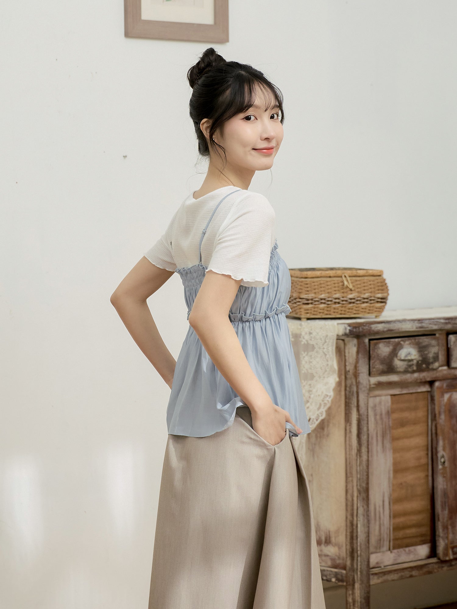 珠光縮褶吊帶上衣