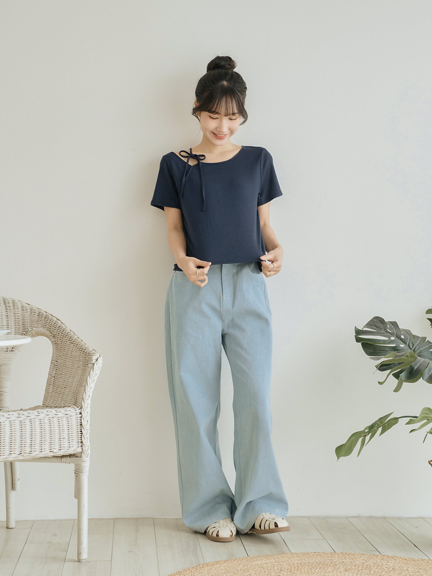 Tie Neck Cut Out Top