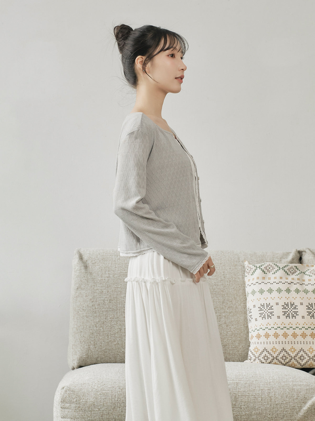 Contrast Buttoned Lace Trim Cardigan