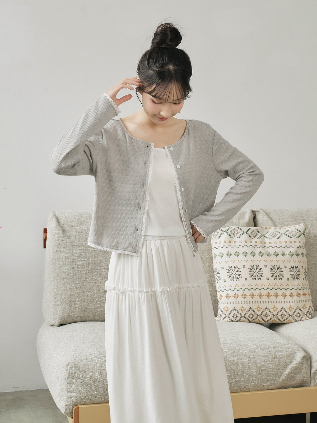 Contrast Buttoned Lace Trim Cardigan