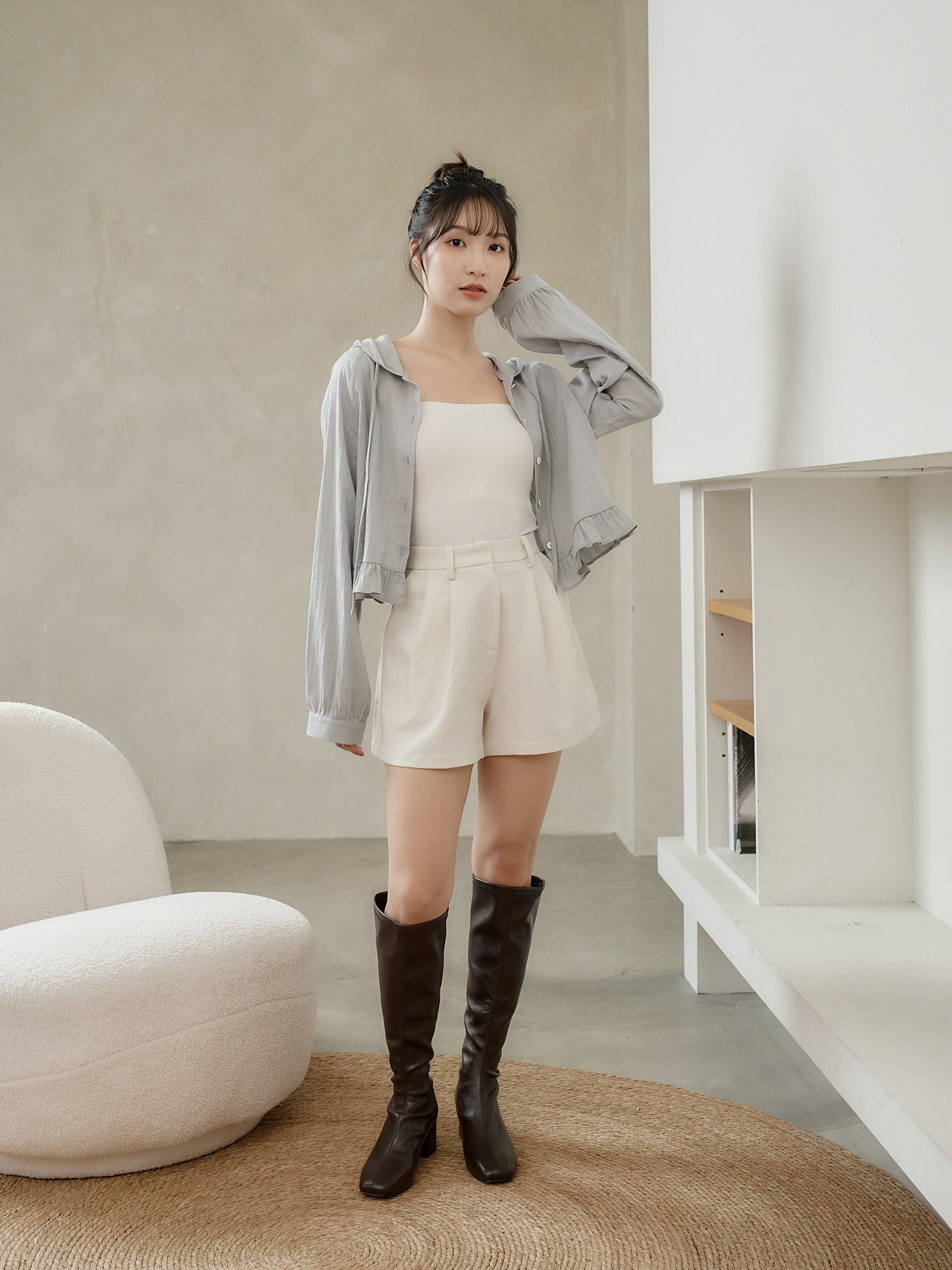 荷葉邊連帽罩衫