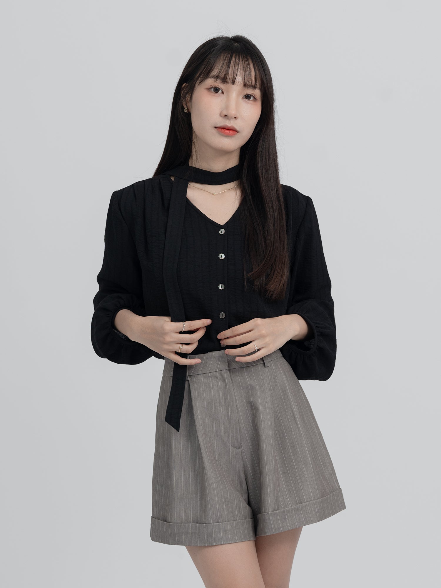 Fleur V-Neck Tie Blouse