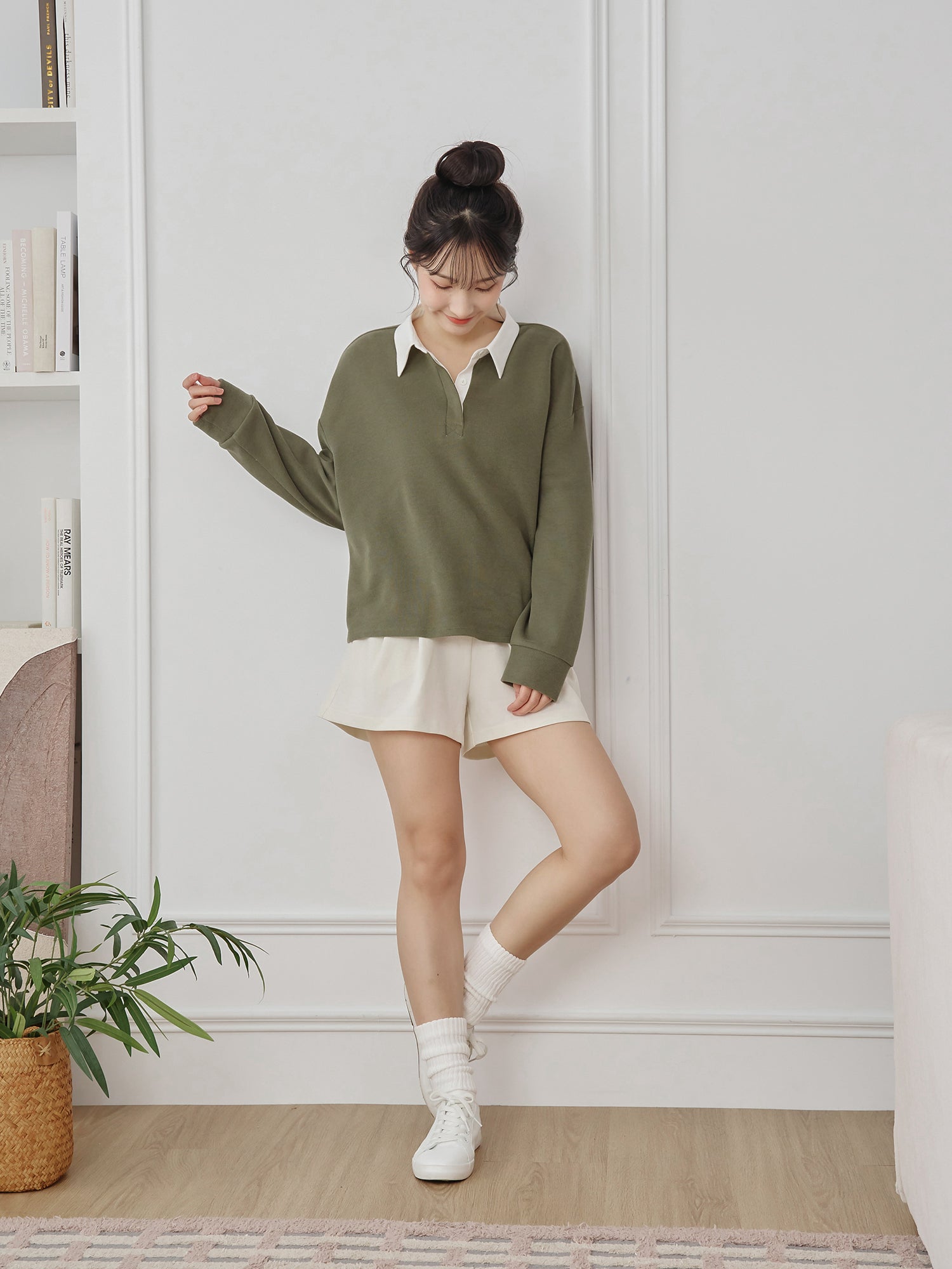 Contrast Collar Sweatshirt