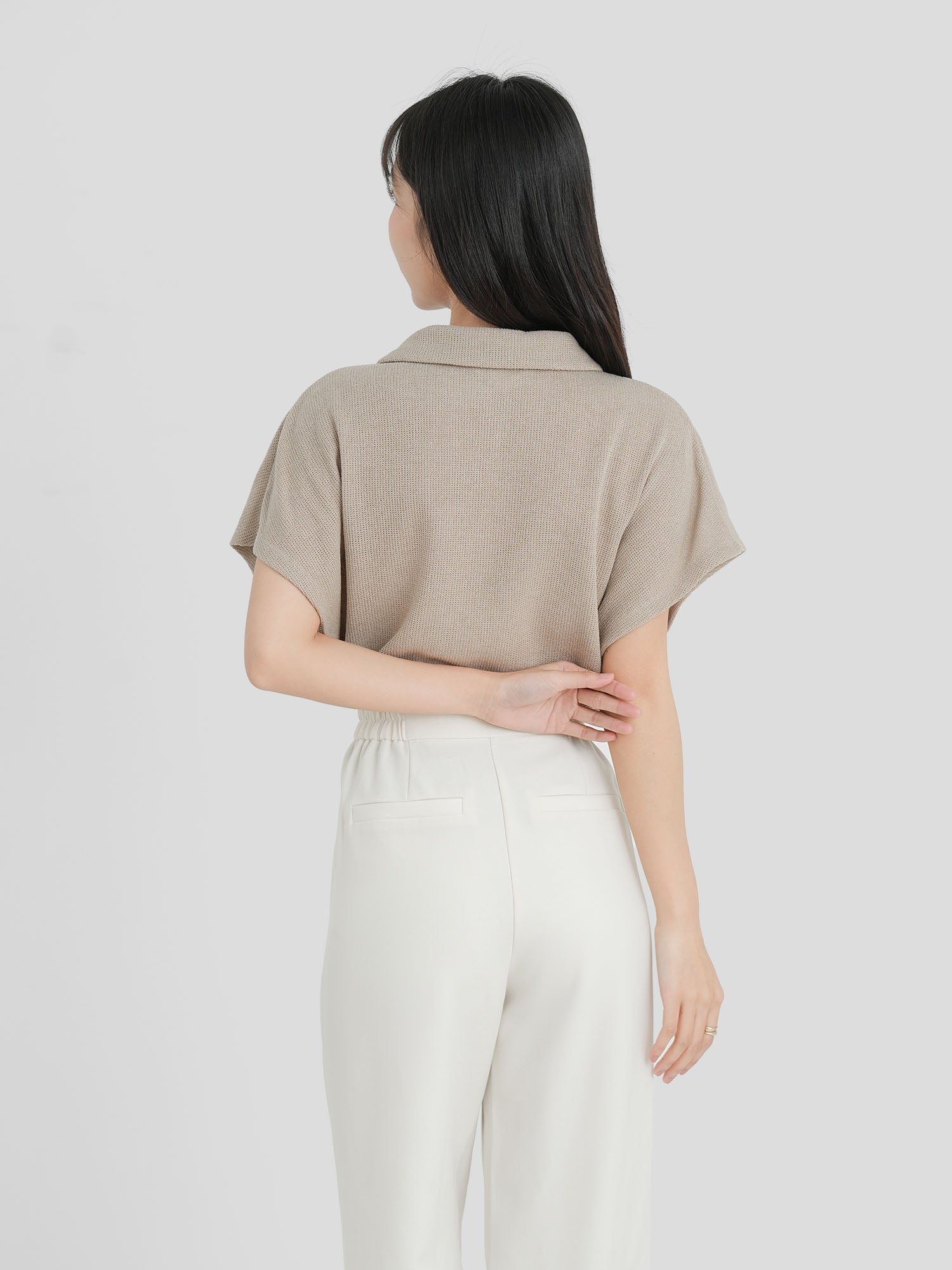 Flair Collared Knit Top