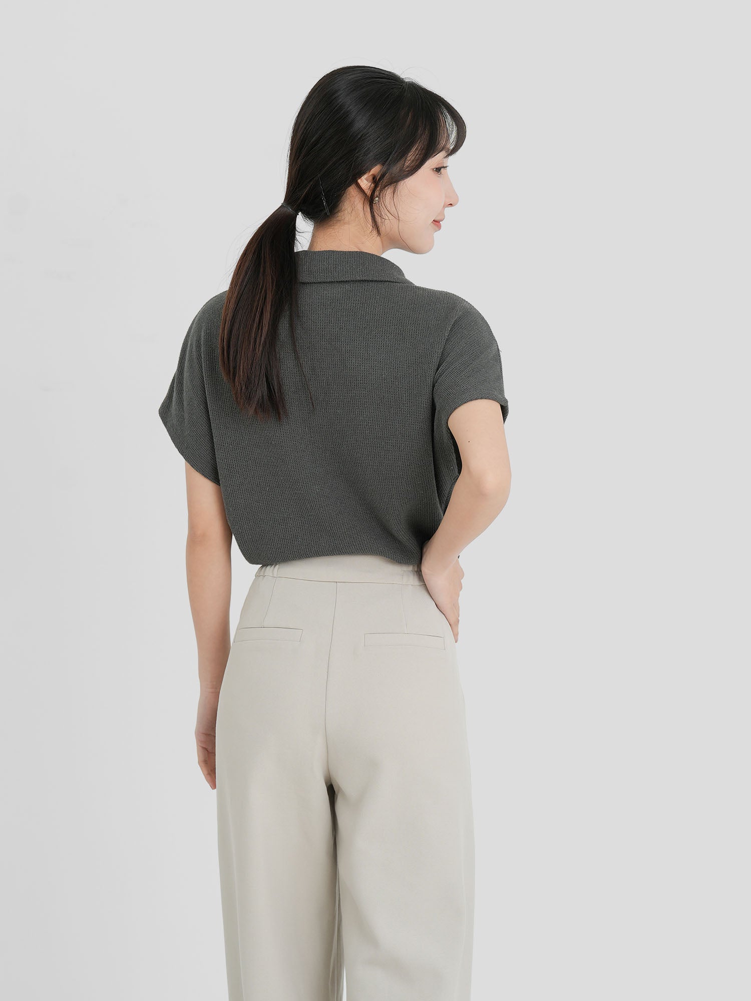 Flair Collared Knit Top