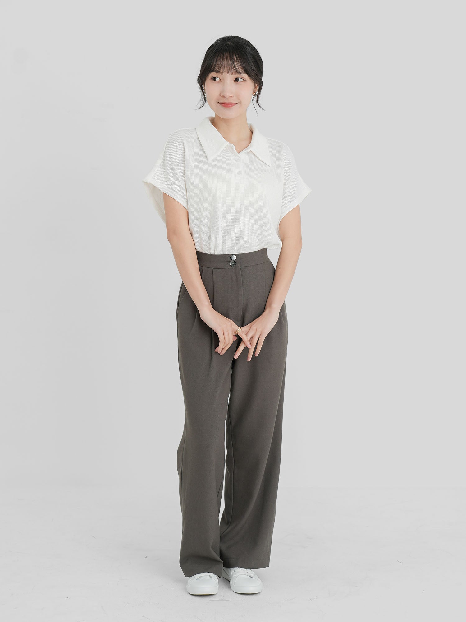 Flair Collared Knit Top