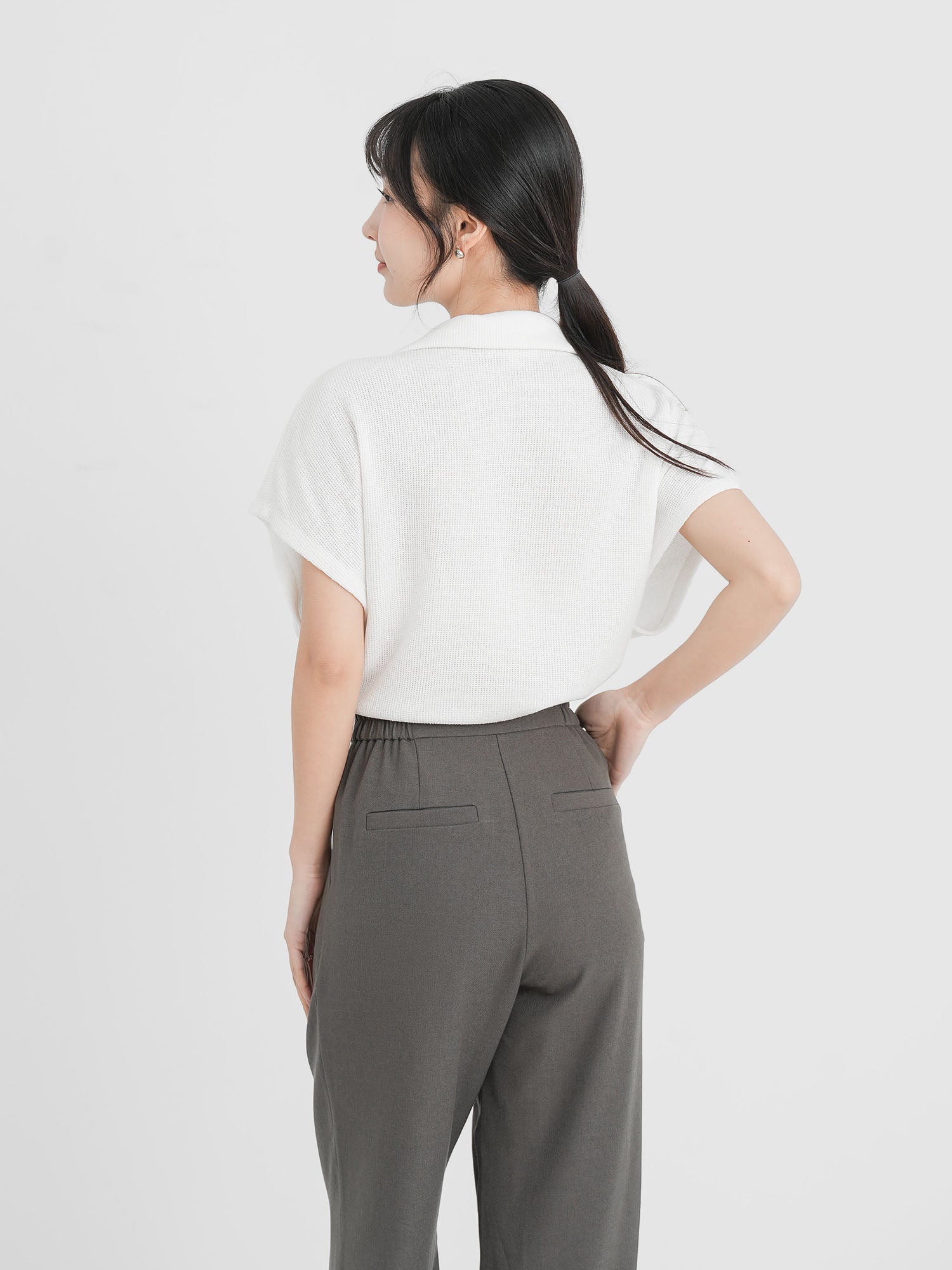 Dual Buttoned Pleat Pants (4 Colours)
