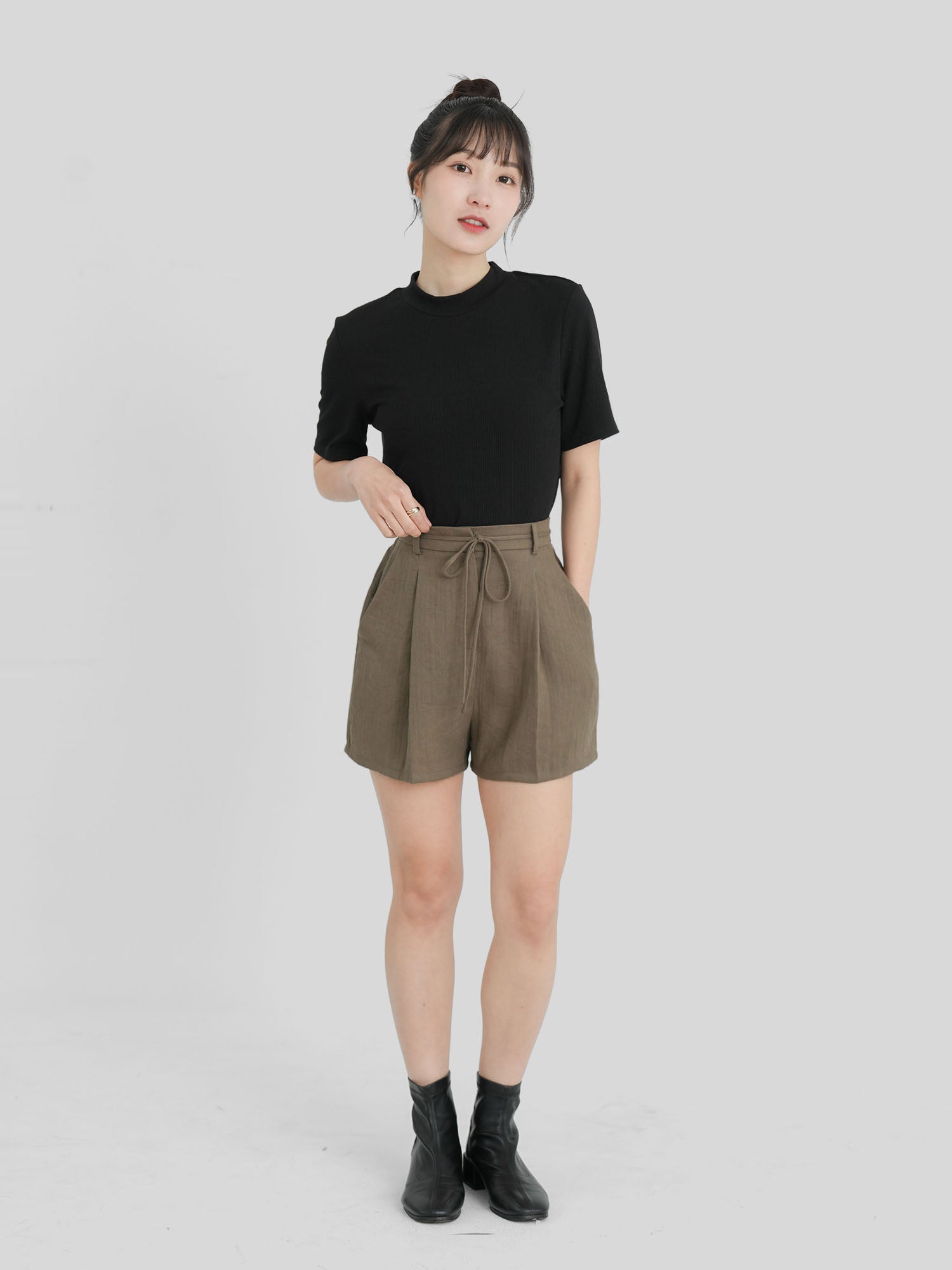 Cotton Linen Tie-Waist Shorts (3 Colours)