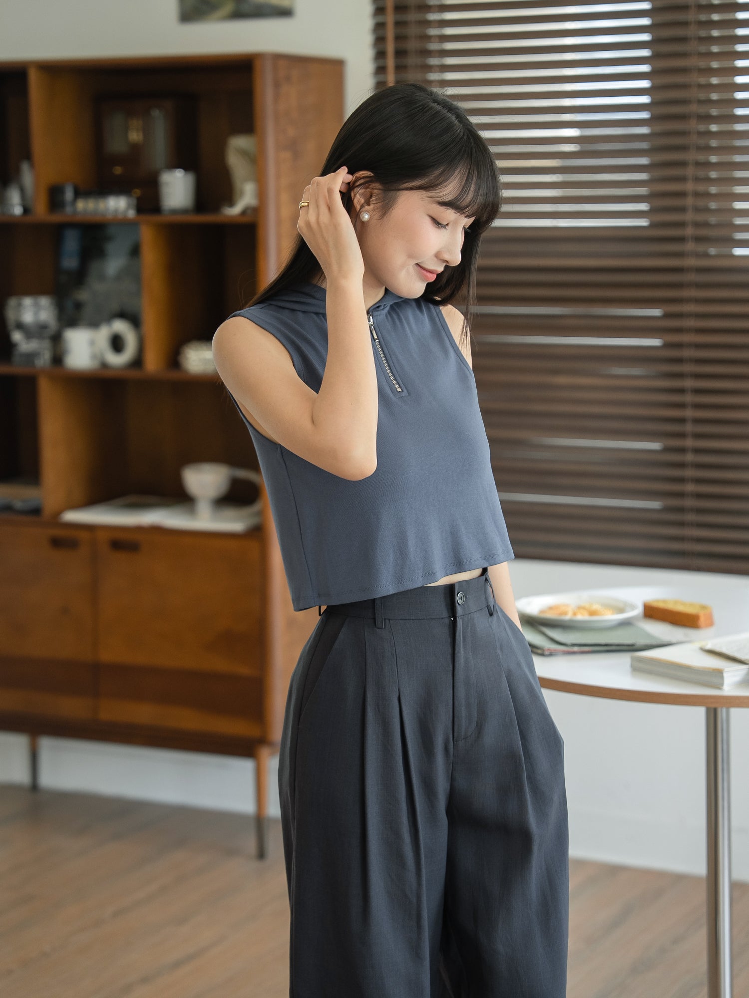 Hooded Sleeveless Top