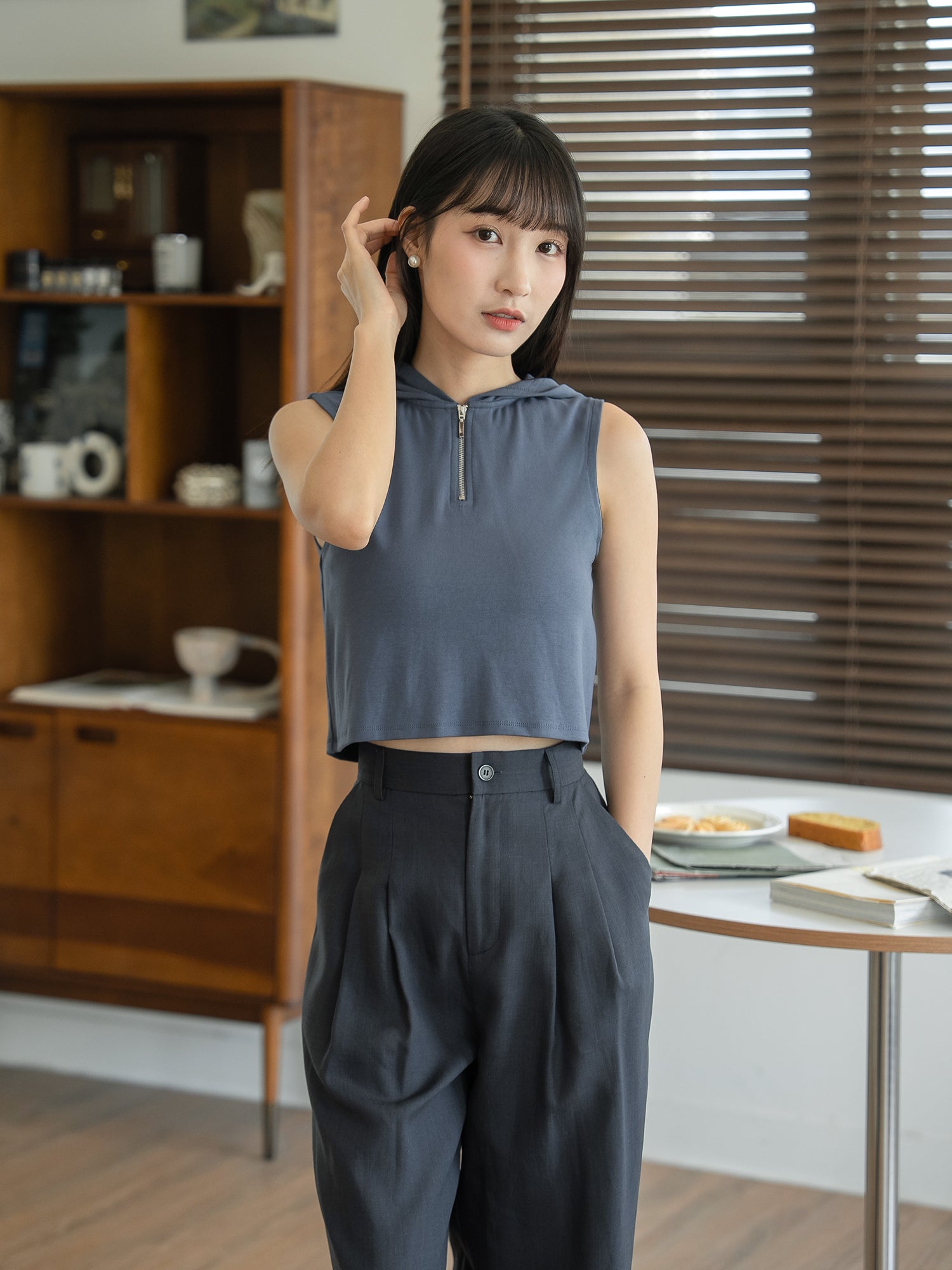 Hooded Sleeveless Top