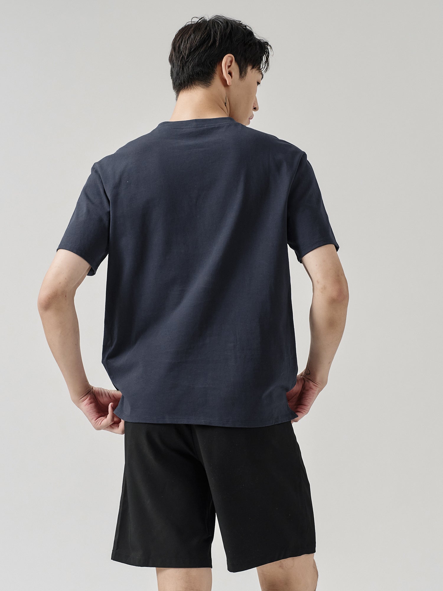 乾爽棉質圓領TEE