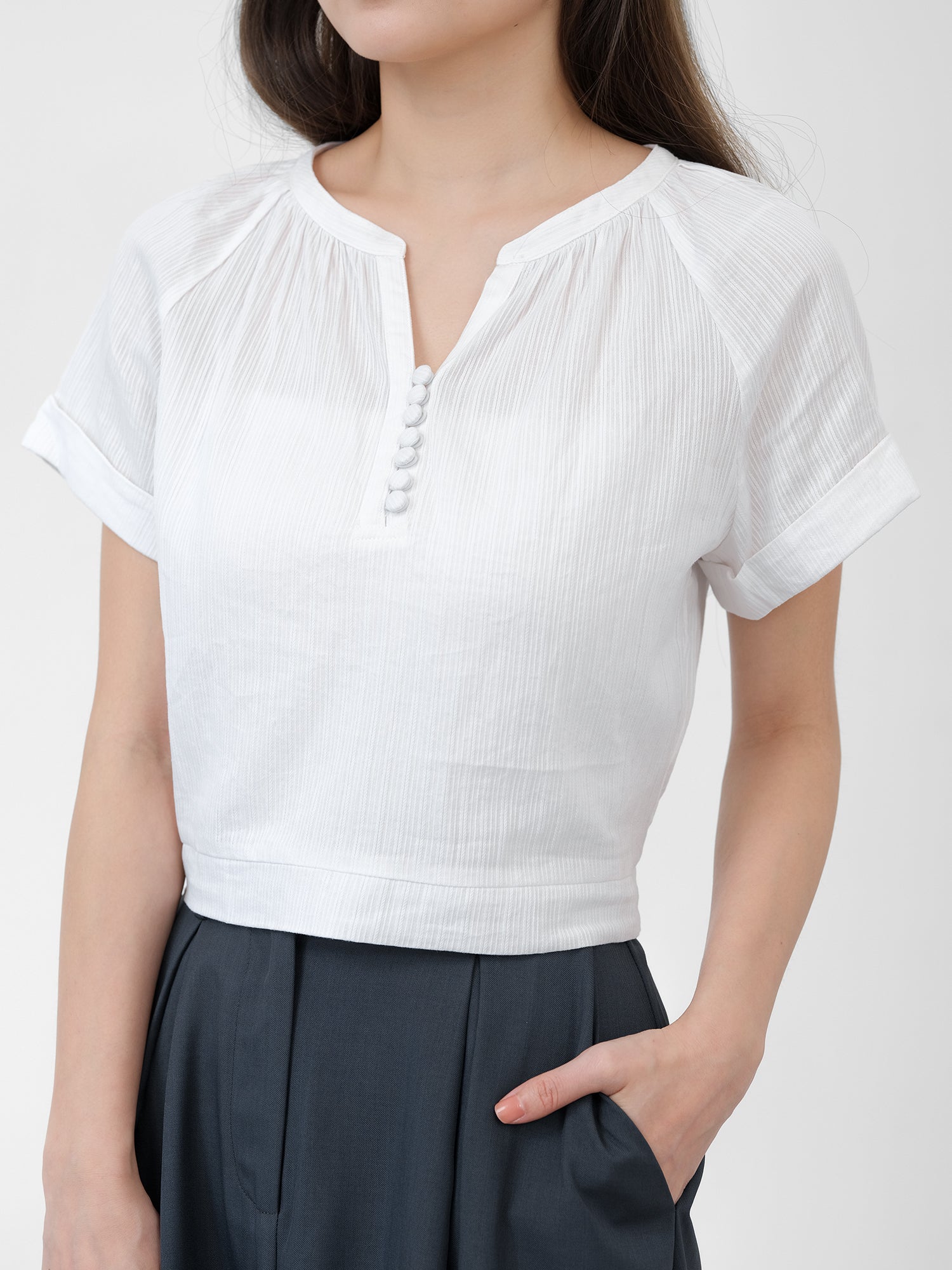 Perlin Buttoned Crop Blouse