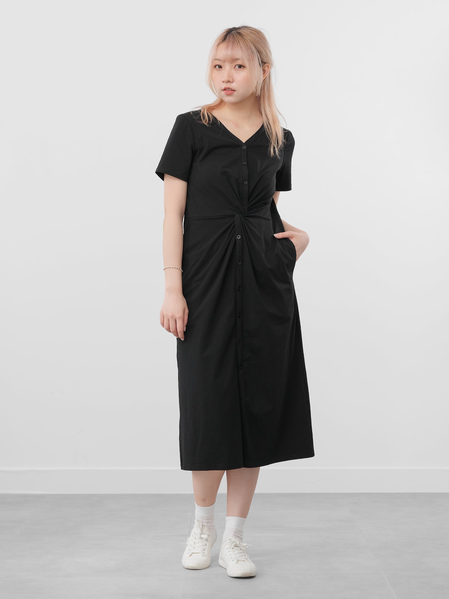 Taelyn Front Knot Midi Dress