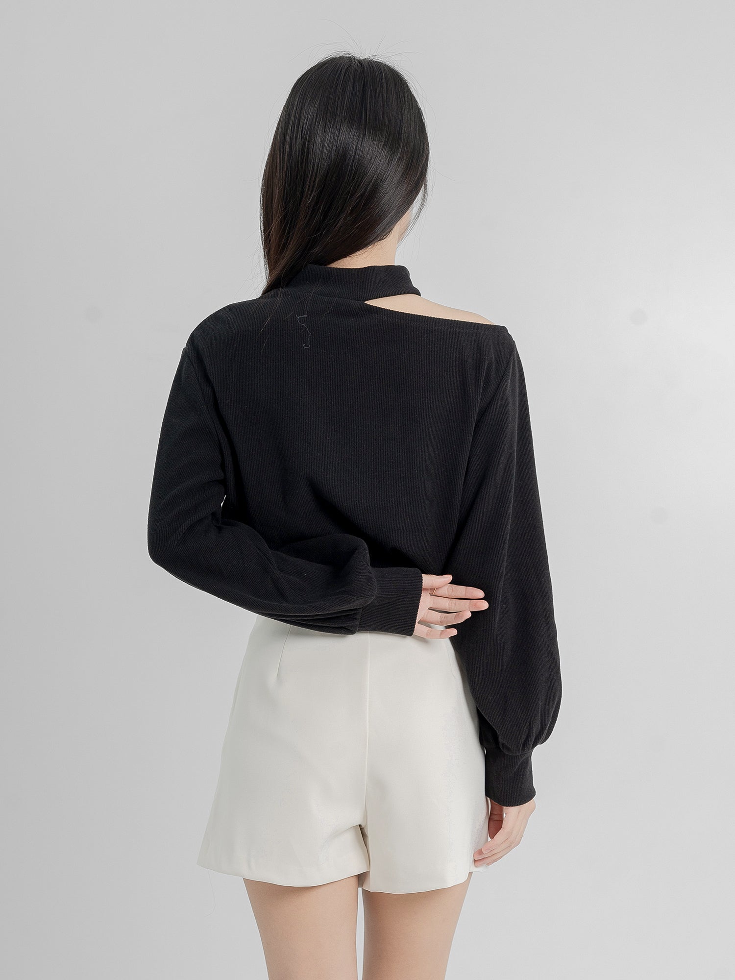 Merlina Cut-Out Top (90% Cashmere)