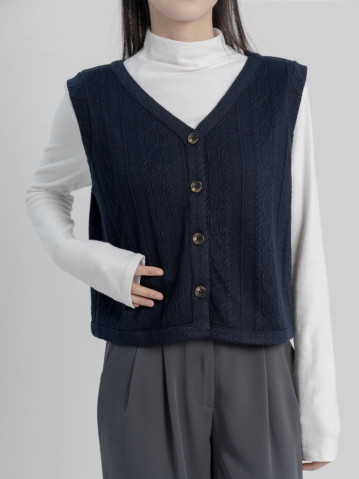 Oliver Cable Knit Vest
