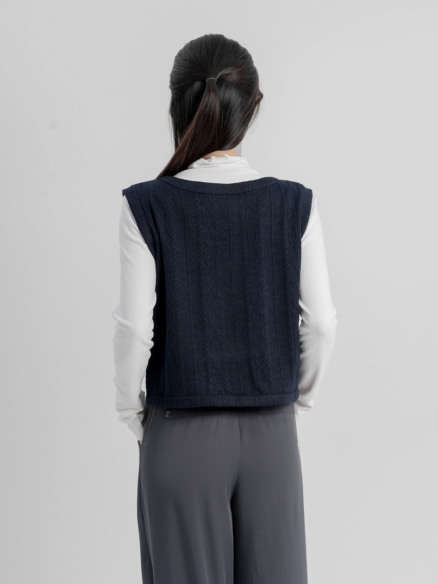 Oliver Cable Knit Vest