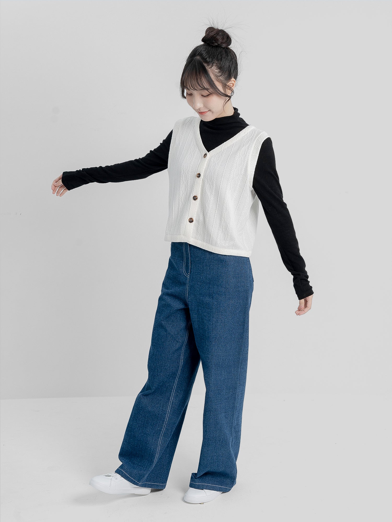 Oliver Cable Knit Vest