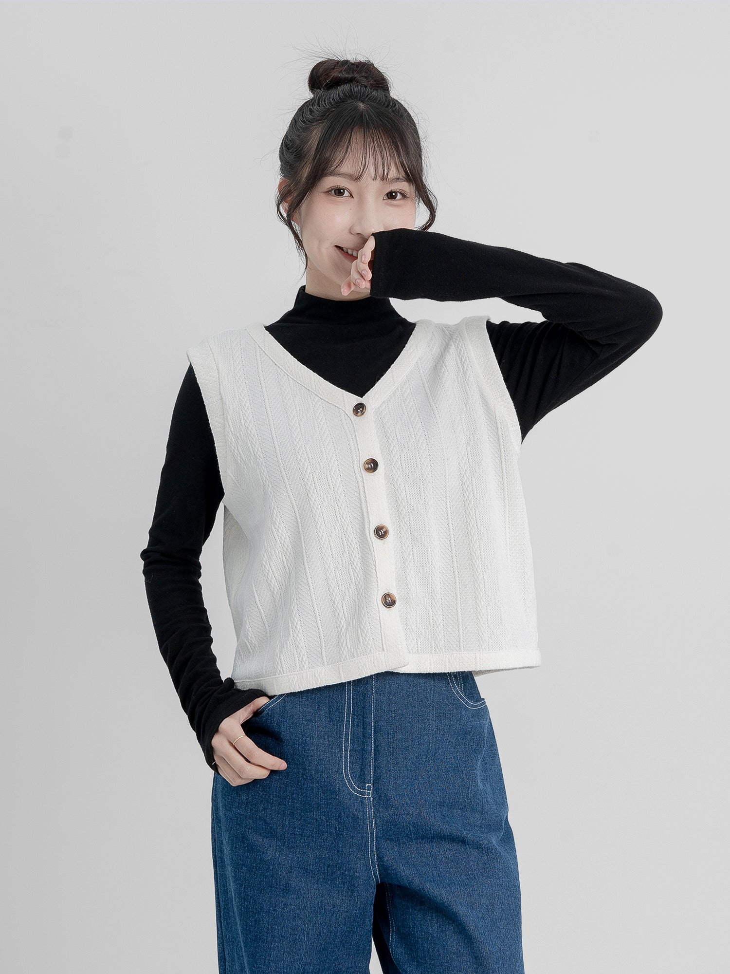 Oliver Cable Knit Vest
