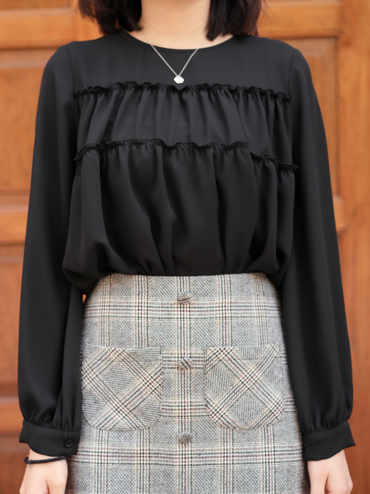 Ruffled Hem Blouse BLACK (DD) 黑色雪紡荷葉邊傘襬上衣 - DZAGE